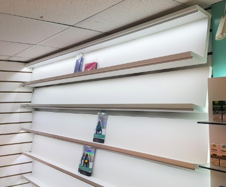 Angled shelf for Phones, pads and covers with leds.